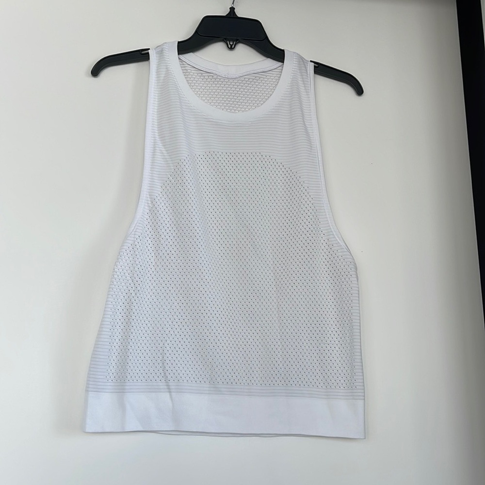 Lululemon tank